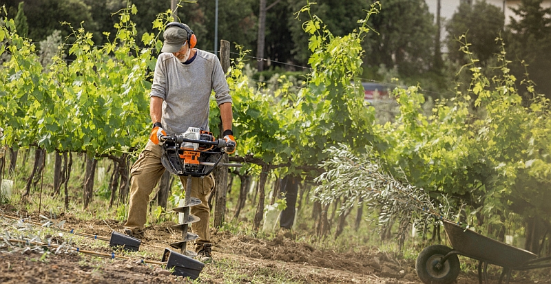 2motoburghiu STIHL BT 131