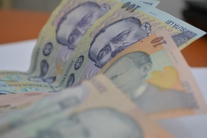 Serviciu de asistență bancară, gratuit, pentru membrii Clubului Fermierilor Români