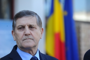Ioan Fetea: „Doar 5-10 la sută din mierea achiziționată de ACA este vândută în România. Suntem pregătiți să distribuim cantitatea de miere necesară”. La raft avem doar miere cupajată