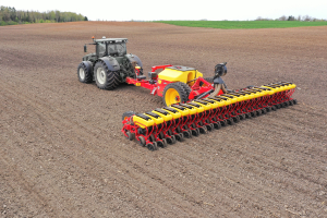 Semănătorile de precizie Väderstad Tempo L dispun de fertilizator lichid