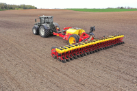 Semănătorile de precizie Väderstad Tempo L dispun de fertilizator lichid