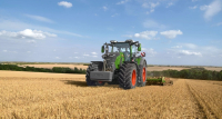Cu Fendt 800 Vario, ziua de lucru e o plăcere