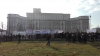 Ciobaniada I. Radiografia unui protest: Îmbrânceli, escaladarea gardurilor Palatului Parlamentului, scandări, fanfară, pensii speciale și... imposibilitatea modificării Legii 407/2006 prin Ordonanță de Urgență a Guvernului