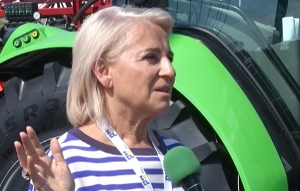 Monika Puiu – NHR Agropartners – despre Agromalim 2016: „Încercăm în fiecare an să facem ceva mai bun, mai frumos, mai nou”. De noutăți au mai vorbit și reprezentanții Romovis și Romvac