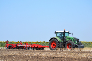 Cum a revoluționat agricultura cultivatorul Horsch Tiger