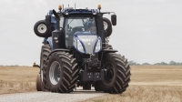 Conceptul New Holland NHDrive - un tractor autonom pentru agricultura de mâine
