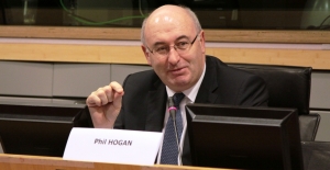 Comisarul Hogan confirmă intenția sa să prelungească termenul limită de plată a subvențiilor de la 30 iunie la 15 octombrie. „Această derogare nu trebuie să fie folosită ca o scuză pentru a încetini rata plăților”