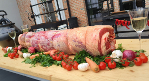 Primul eveniment gastronomic în care se gătește exclusiv carne de vită produsă în România, ROMANIAN BEEF MASTER