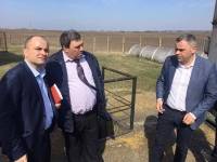 Inițiativa legislativă pentru aprobarea OUG 16/2017 de deblocare a accesului la pășunat al deținătorilor de animale a fost adoptată de Camera Deputaților. Legea merge la președinție