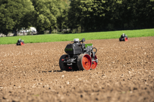 Tehnică agricolă greu de egalat, prezentată în premieră de Fendt