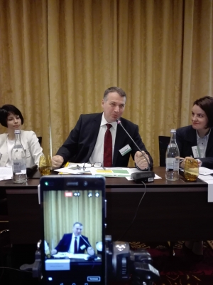 Acapararea terenurilor agricole, subiect-capcană în viziunea românilor de la Bruxelles. La fel și discuția privind continuarea convergenței. „Noi vorbim într-o logică europeană!”